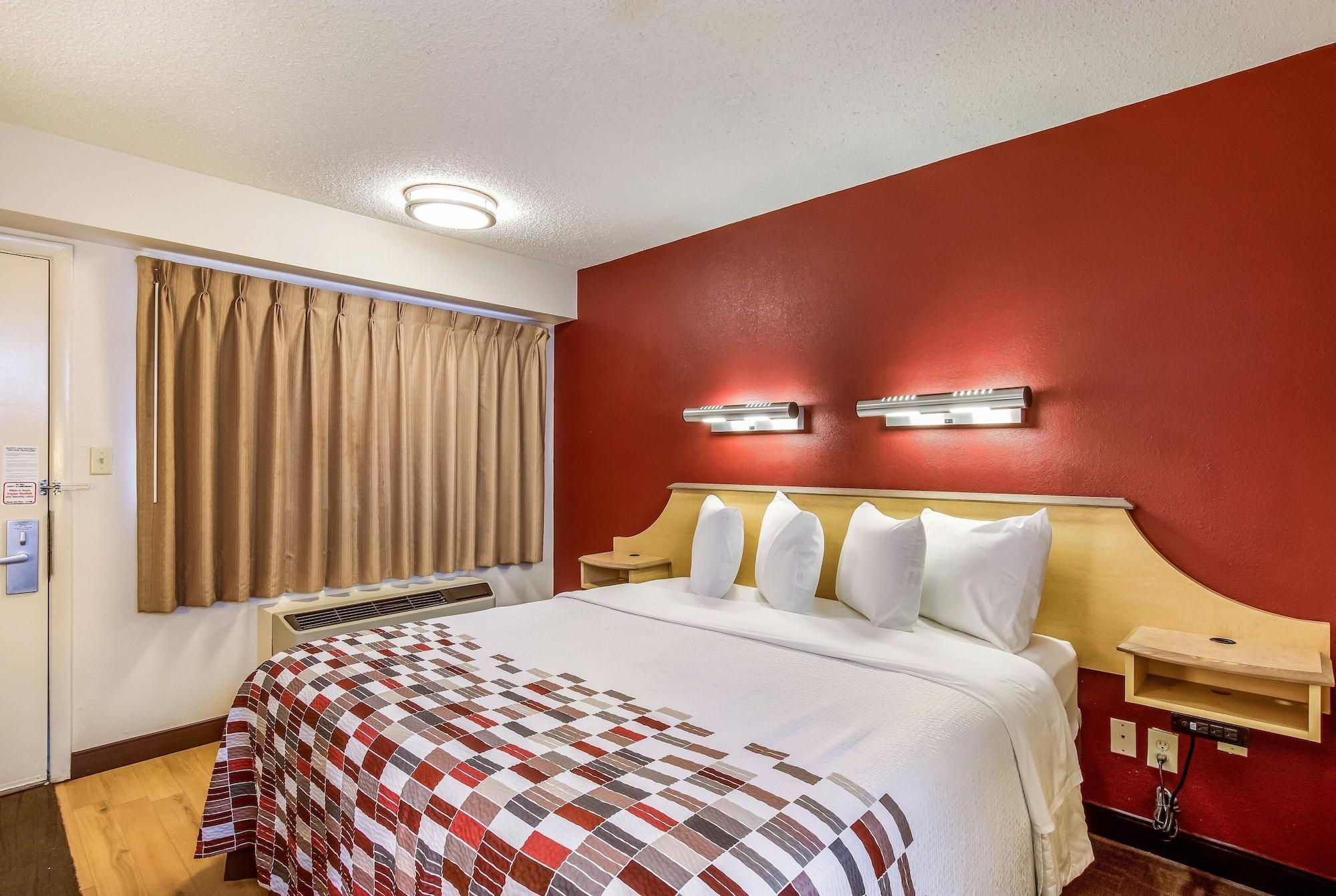 Red Roof Inn Detroit - Plymouth/Canton Dış mekan fotoğraf